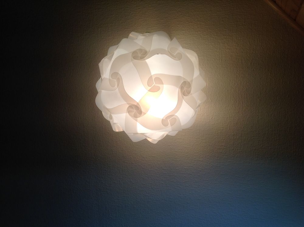 LAMPE PUZZLE BLANCHE TRANSPARENT diam 30 cm Envoi Possible
15 Tr�gunc (29)