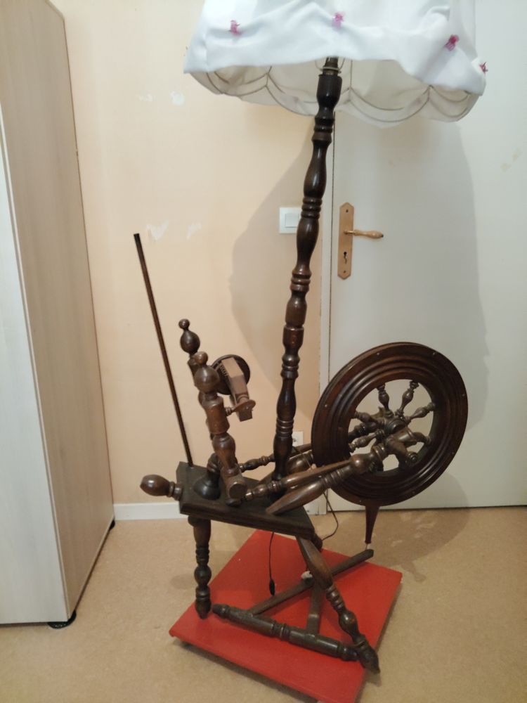 Lampe rouet 0 Lyon 5 (69)