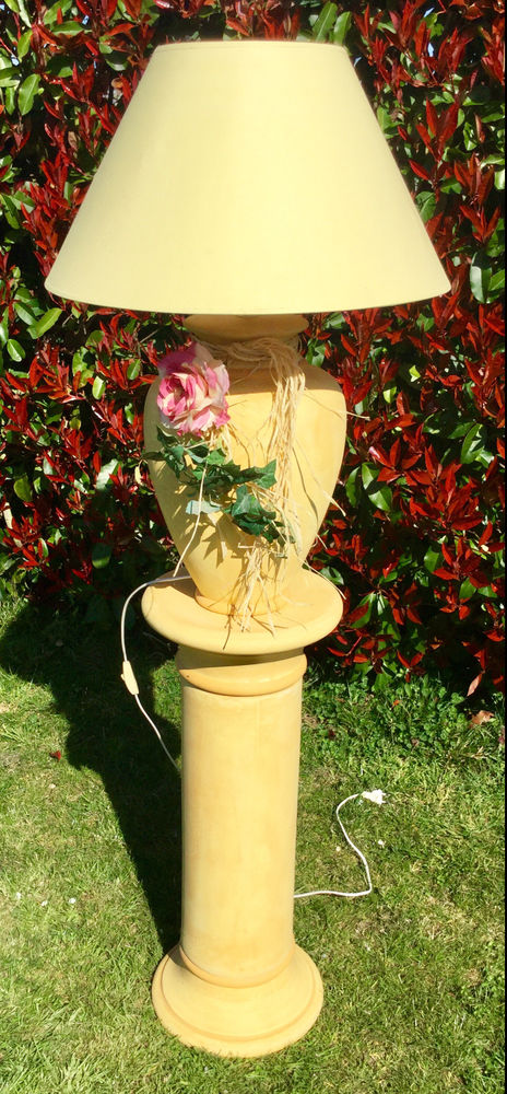 Lampe de salon sur support 20 Maubourguet (65)