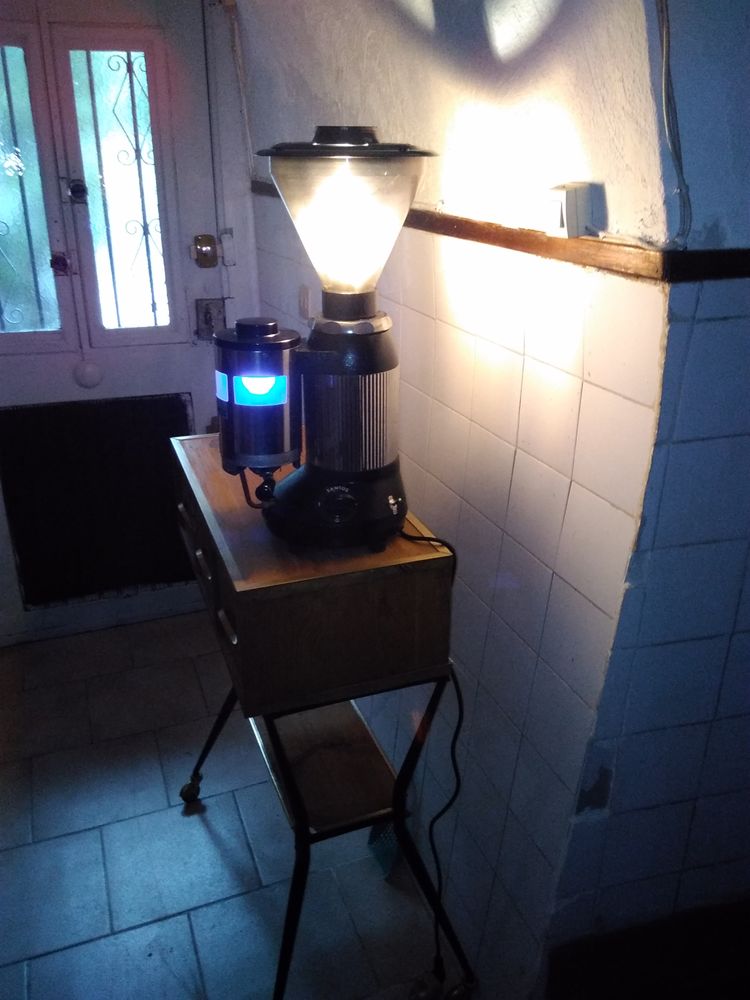 Lampe Santos industrielle 150 Nice (06)