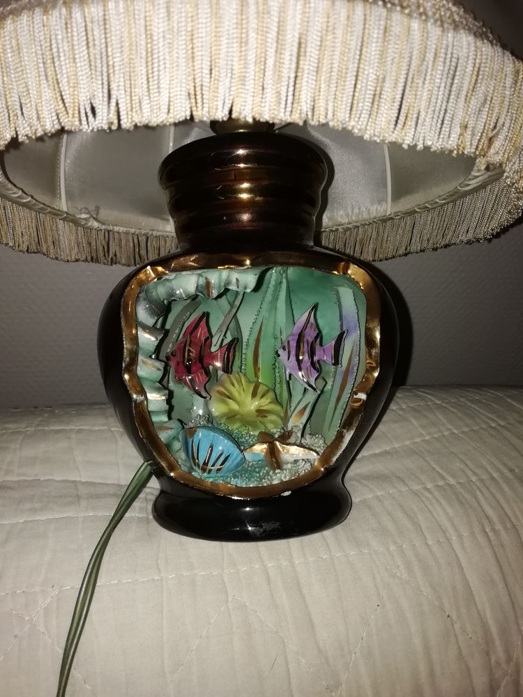 lampe sign�e 80 L'Isle-Adam (95)