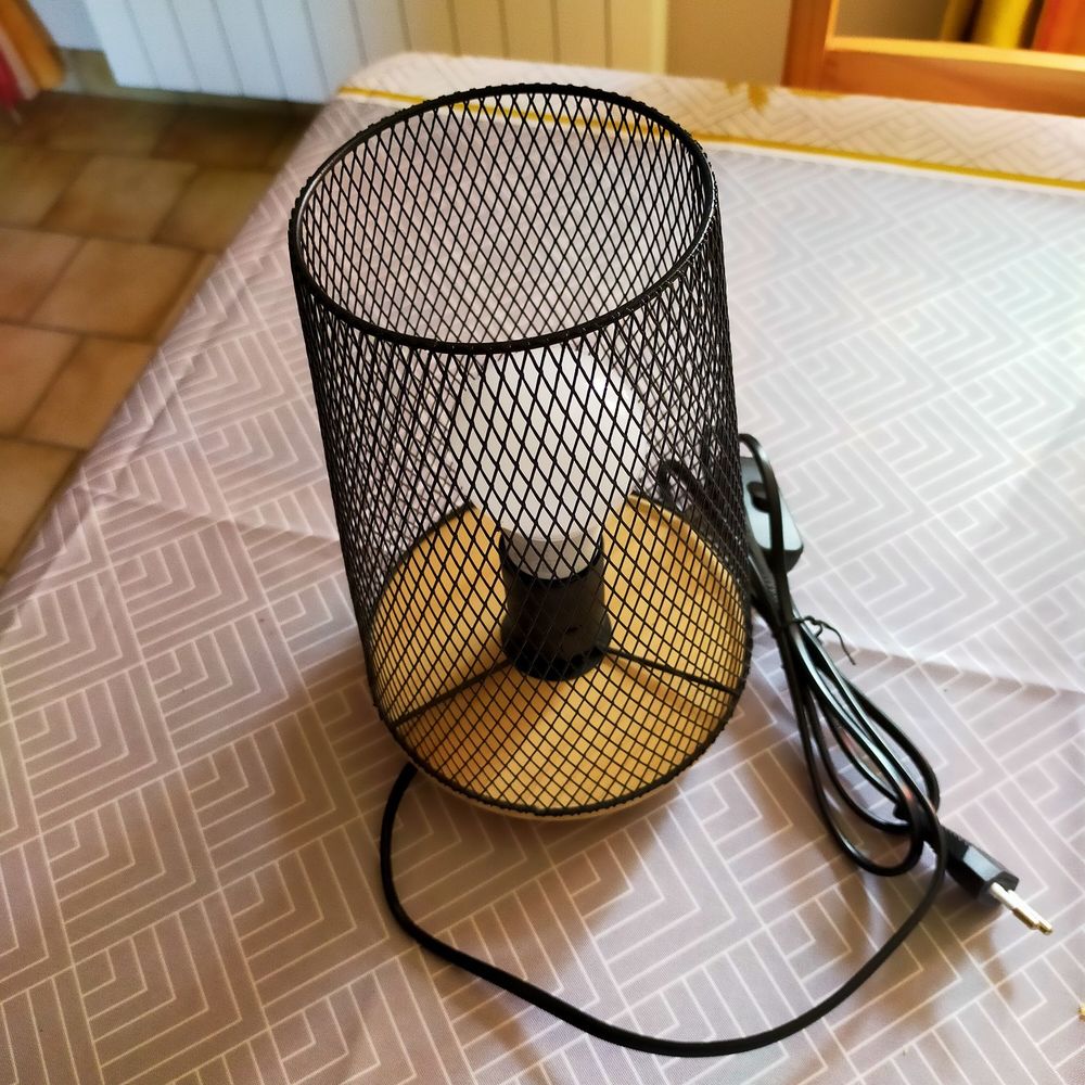 lampe socle bois et corps acier 30 �vron (53)