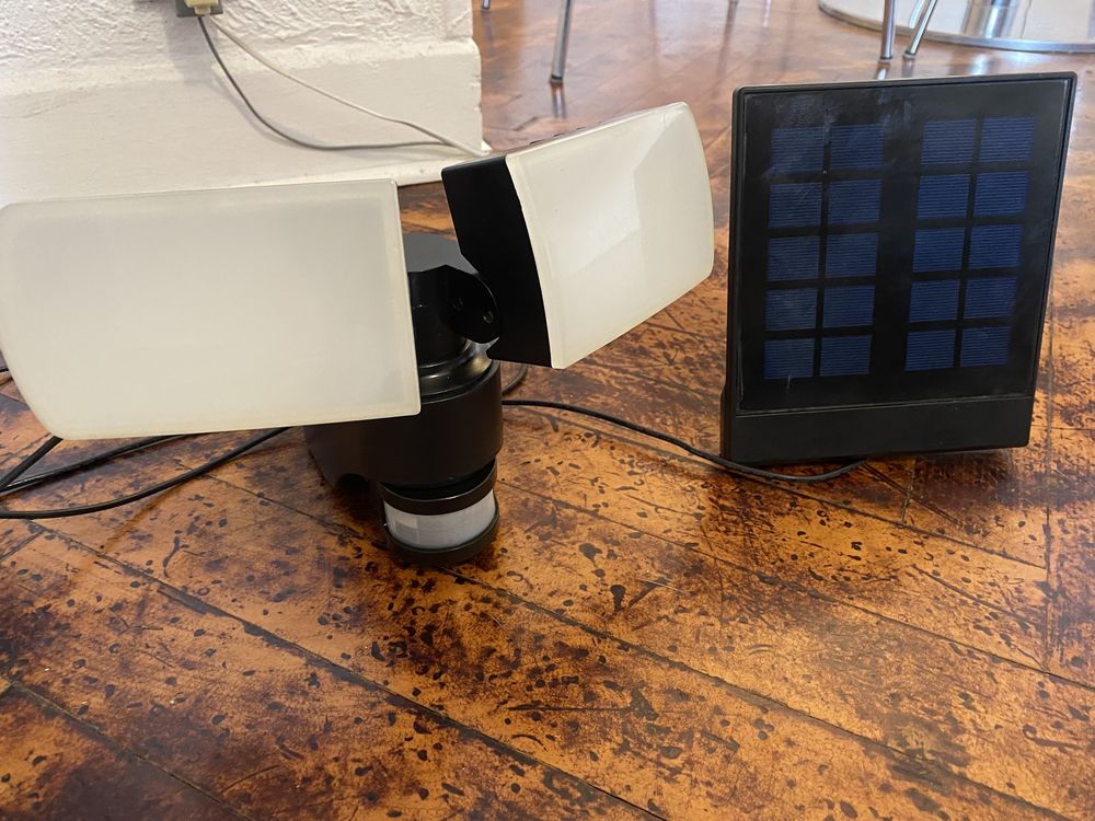 Lampe solaire d?ext�rieur XanLite 30 Nice (06)