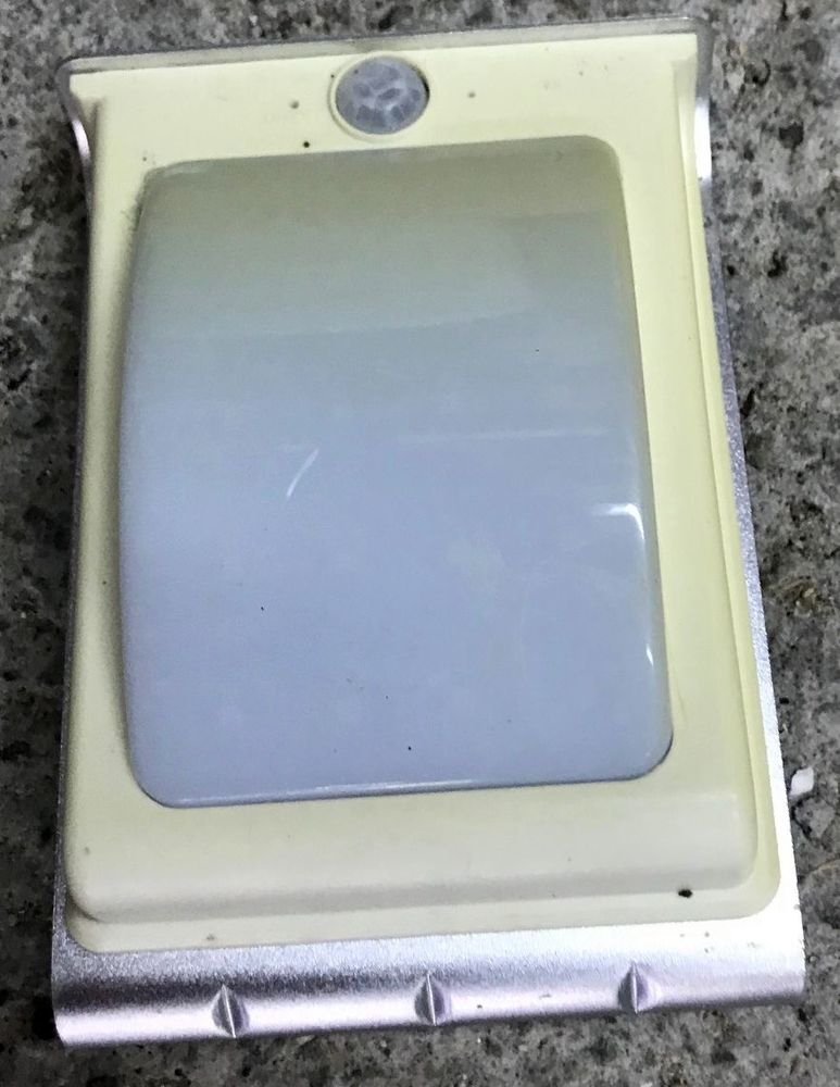 lampe solaire � LED 10 Richwiller (68)