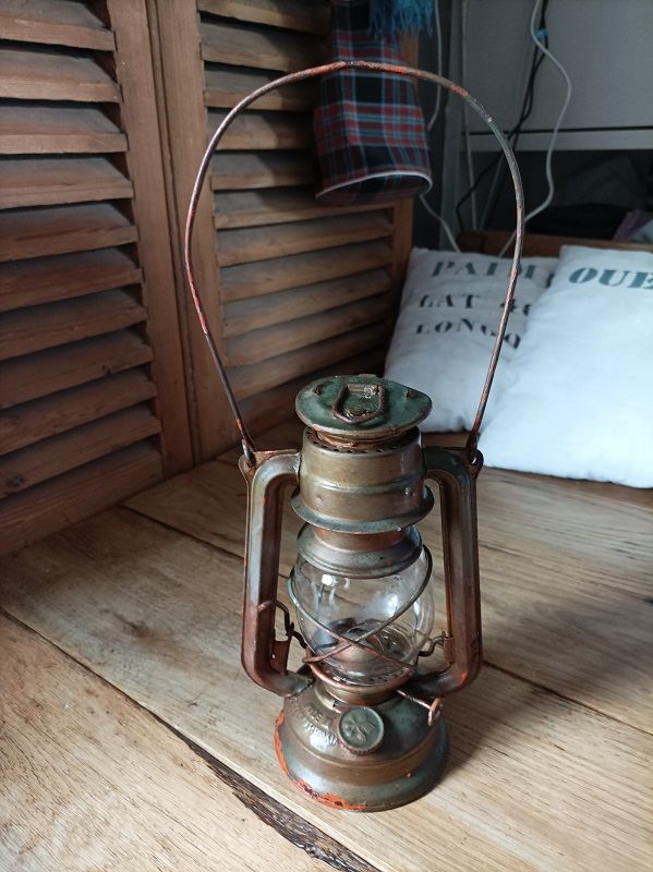 Lampe temp�te m�tal patin� r�tro M�va p�trole DP 0923077 17 Ploubazlanec (22)