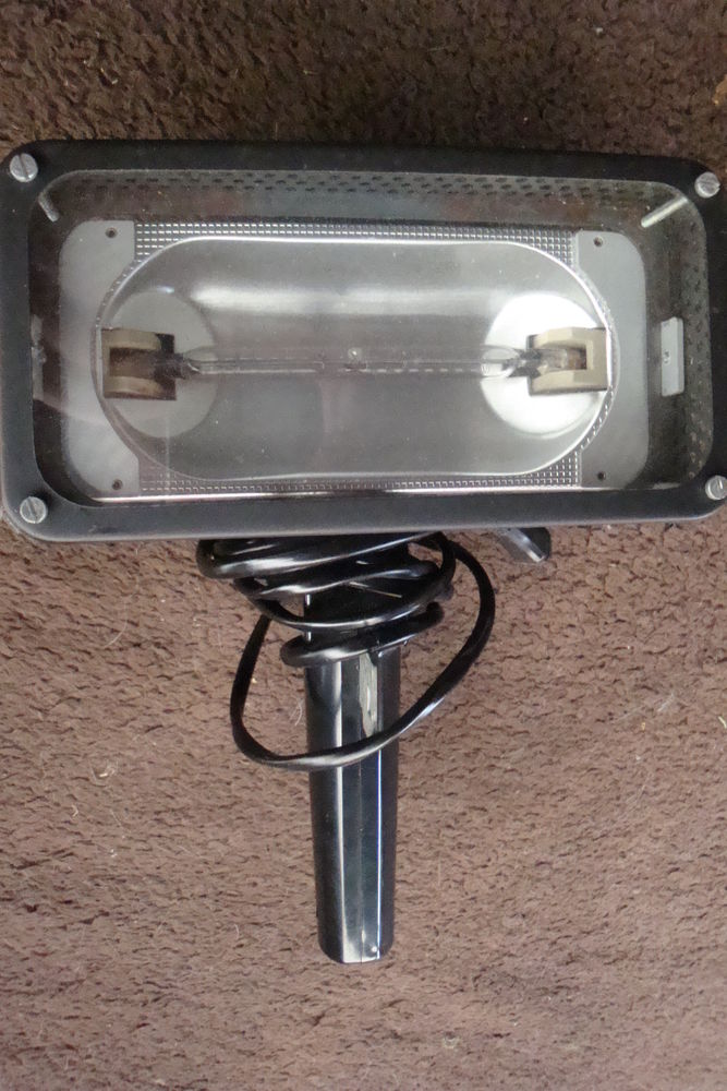 Lampe torche halog�ne 10 Quesnoy-sur-De�le (59)