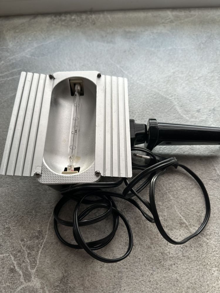 Lampe torche kobold 1000W 15 Figani�res (83)