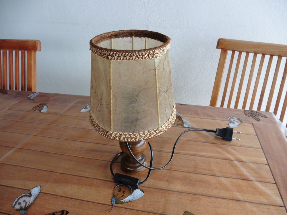 Lampe vintage 12 Curtil-sous-Buffi�res (71)