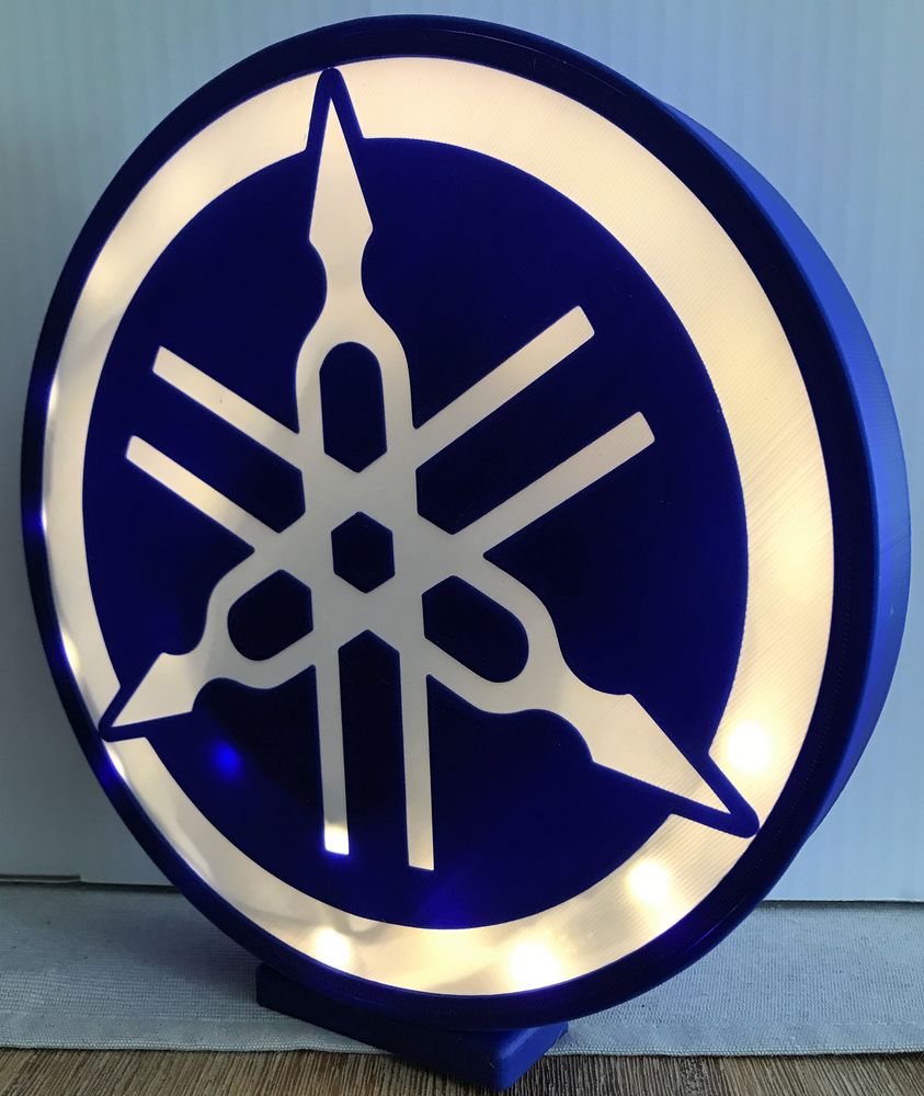 Lampe YAMAHA �clairage leds � piles 25 Vorey (43)