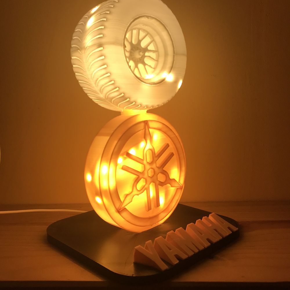 Lampe YAMAHA ROUE GP usb 29 Vorey (43)