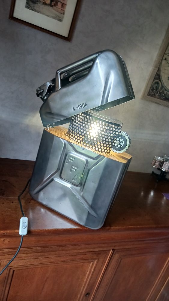 Lampe  zippo  style indus' 120 Beauchamps (80)