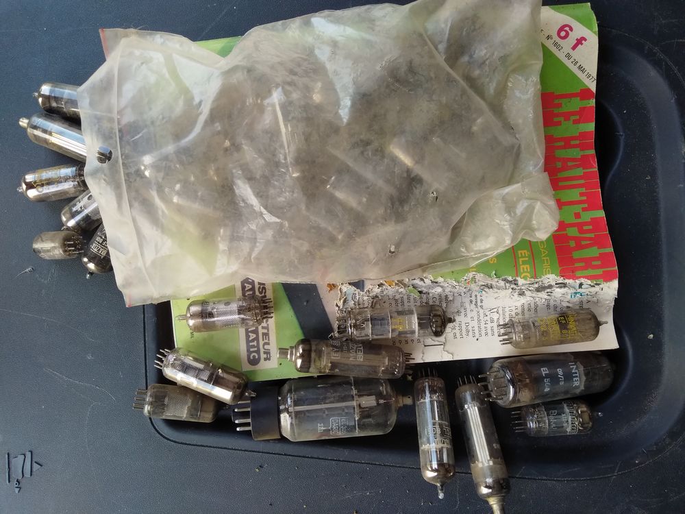 Lampes anciennes TV 0 Saint-Herblain (44)