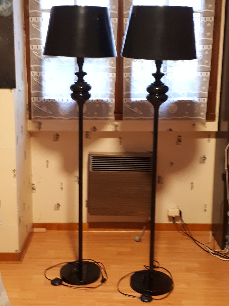 Lot 2 Lampes sur pied avec abat jour 100 Thimert-G�telles (28)