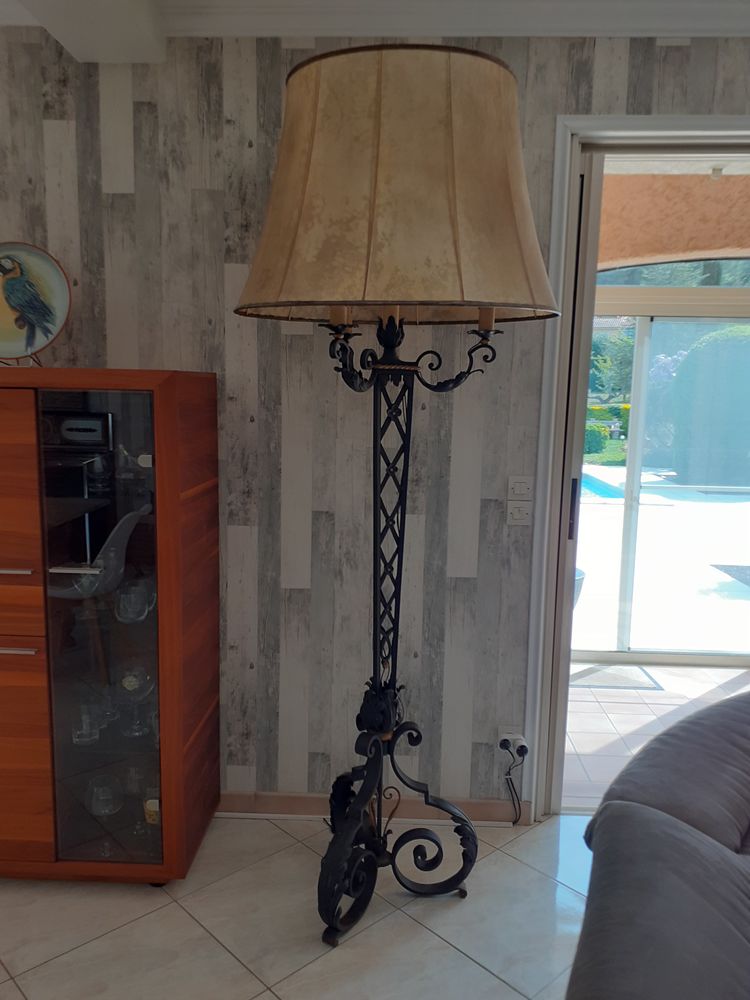 Lampes sur pied 500 Draguignan (83)