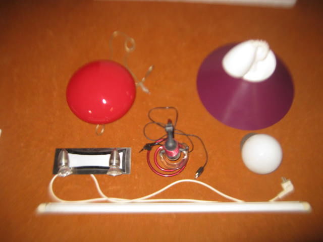 Lampes plafond-mural-de chevet et n�on
15 Belgique