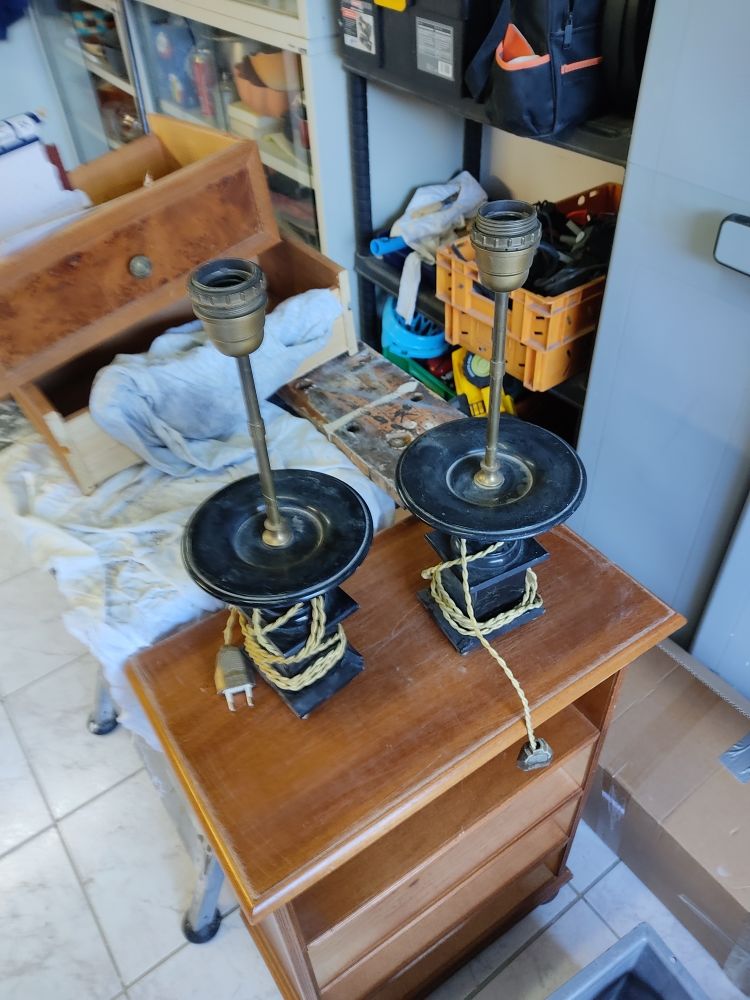 2 lampes 50 La M�le (83)