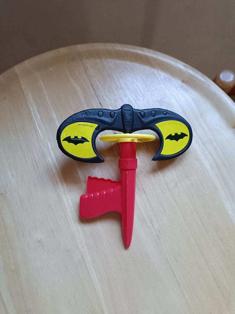 Lance chauve-souris Batman. 5 La Chapelle-Gauthier (77)