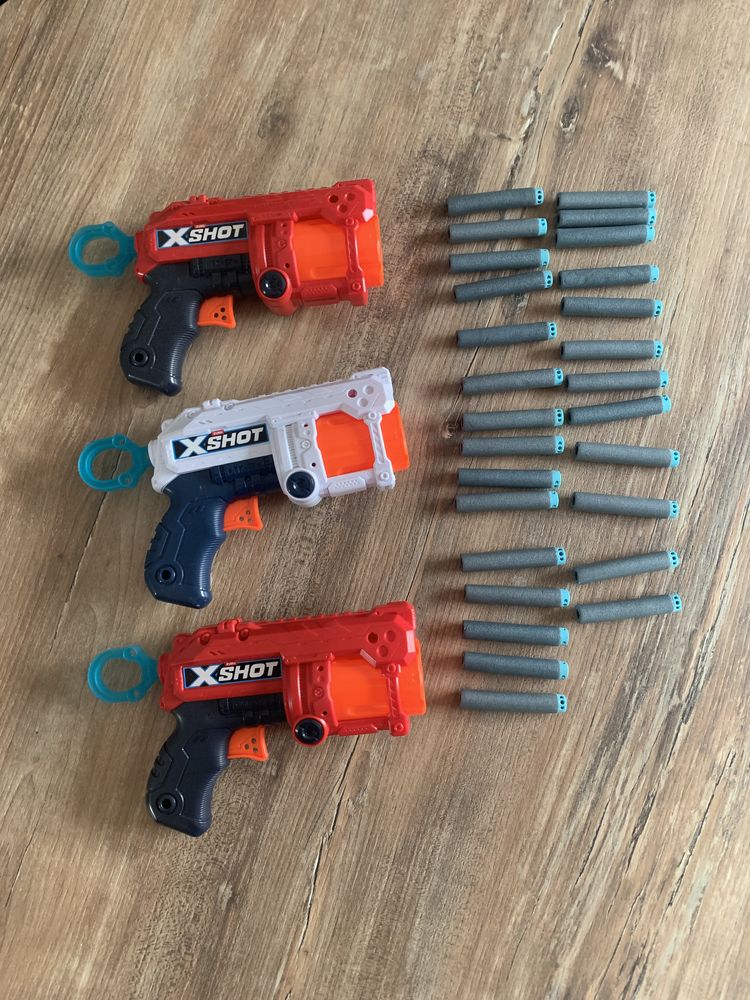 3 Lanceurs de fl�chettes en mousse + 25 fl�chettes 15 Saleilles (66)