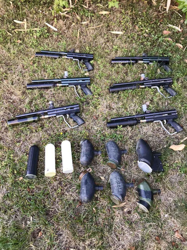 6 lanceurs de PaintBall semi automatique avec mat�riel 
0 Sathonay-Village (69)