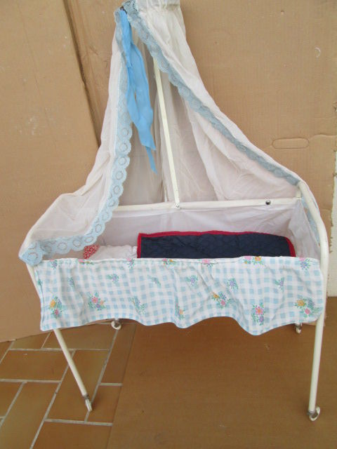 Landau + divers
10 Castres (81)