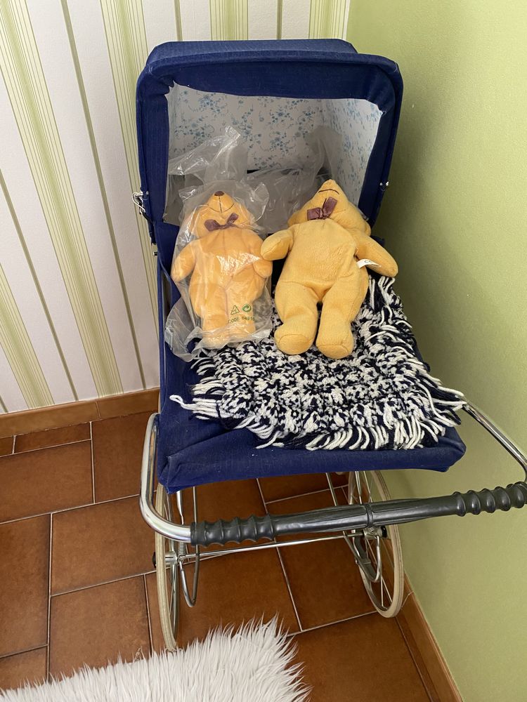 Landeau poup�e 50 Saint-Privat-des-Vieux (30)