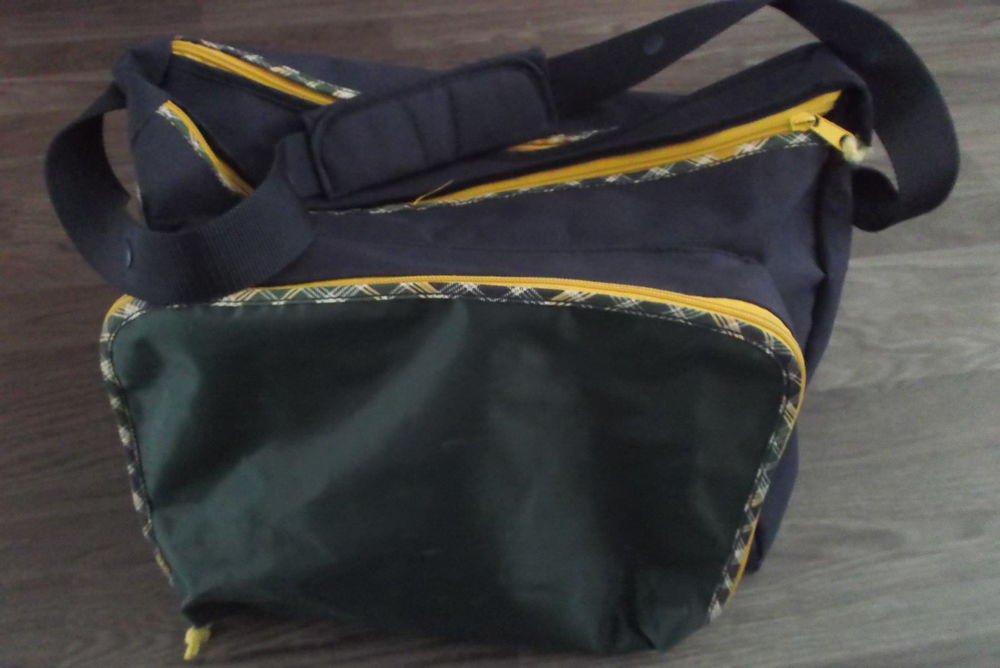 Sac a langer b�b� avec range biberon 20 Saint-Galmier (42)