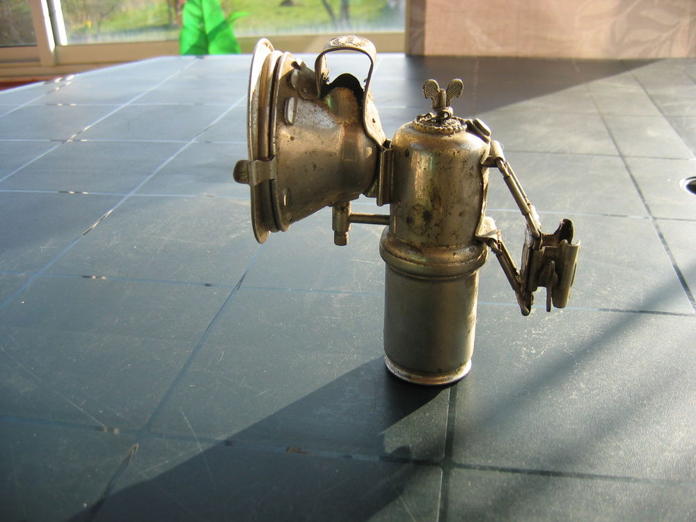 Lanterne Ancienne HERM. RIEMANN'S Germania. 30 Le Vernois (39)