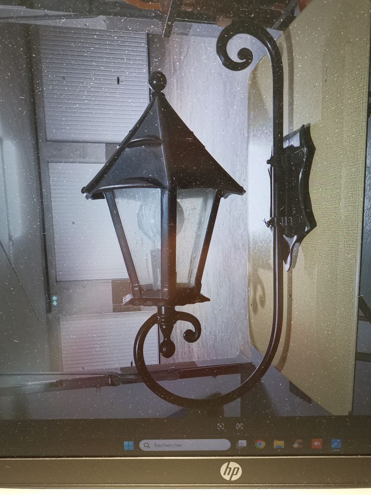 Lanterne d'ext�rieur en fer forg� 140 Annecy-le-Vieux (74)