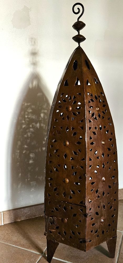 Lanterne en fer forg�, pi�ce unique artisanale, faite main 69 Franconville (95)