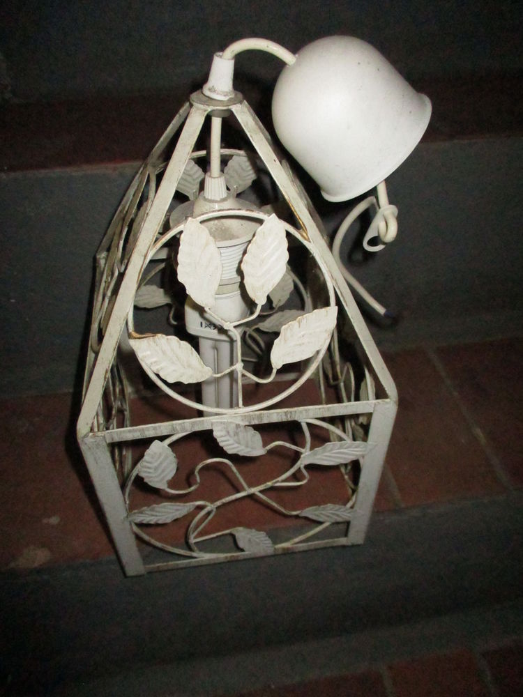 1 Lanterne en fer forg� tr�s bon �tat et autres mod�les 0 M�rignies (59)