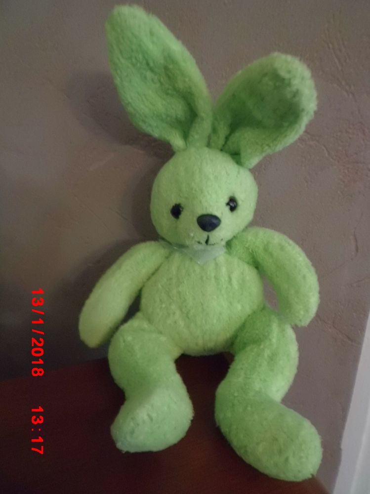 anna club plush lapin