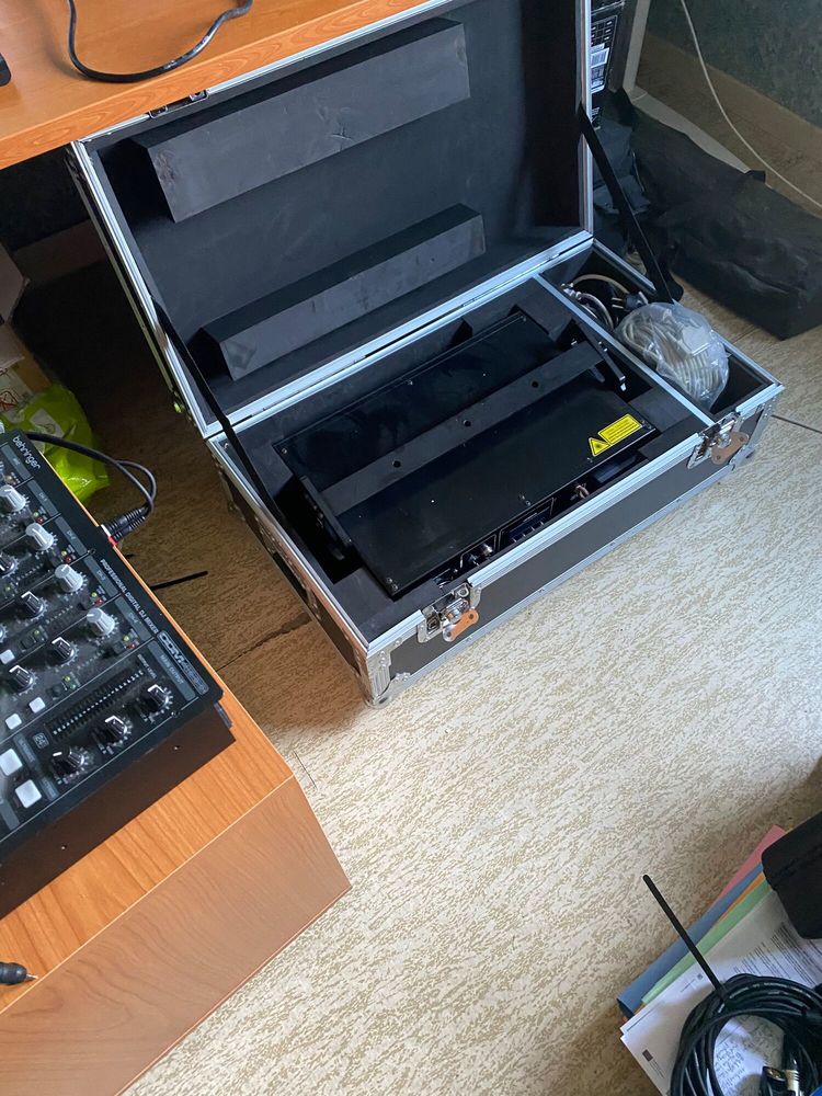 Laser STAIRVILLE DJ200 RGB 0 Jeumont (59)