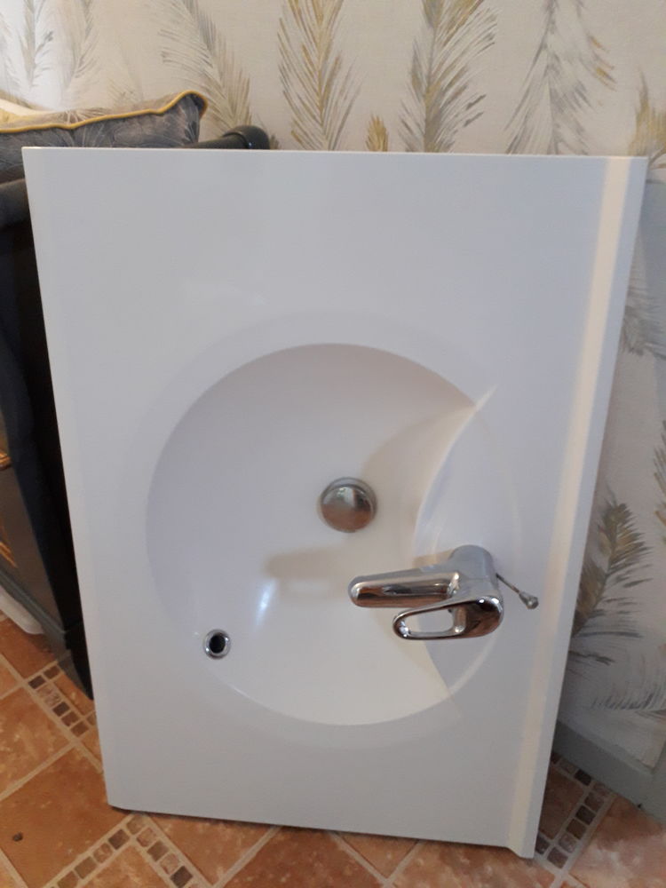 Lavabo xxl.avec mitigeur 45 Balaz� (35)