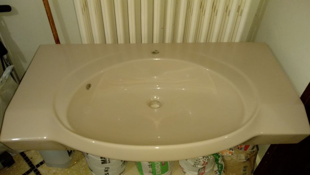 Lavabo en c�ramique (grandes dimensions) 30 Chelles (77)