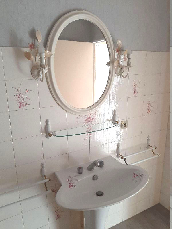 Lavabo et glace salle de bains vintage 50 Le Pecq (78)