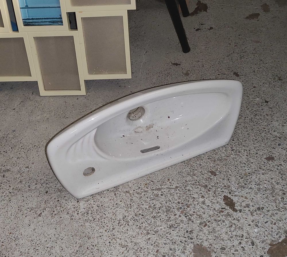 Lavabo Lave-mains 8 Azay-le-Rideau (37)