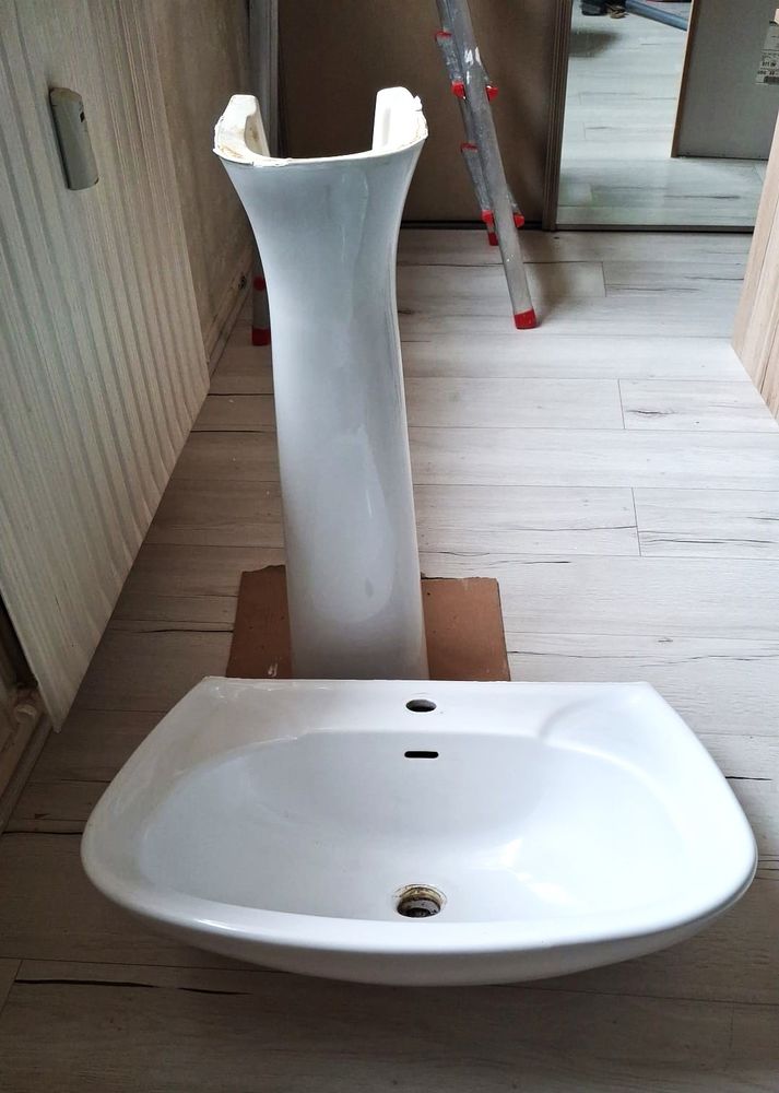 LAVABO ET PIED 30 Metz (57)