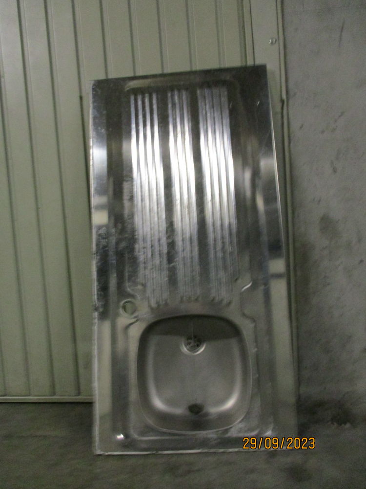 Lavabo standard 30 Lyon 3 (69)