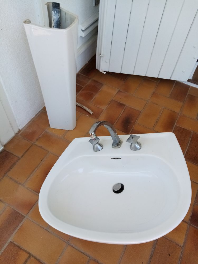 Lavabo 45 Fr�jus (83)