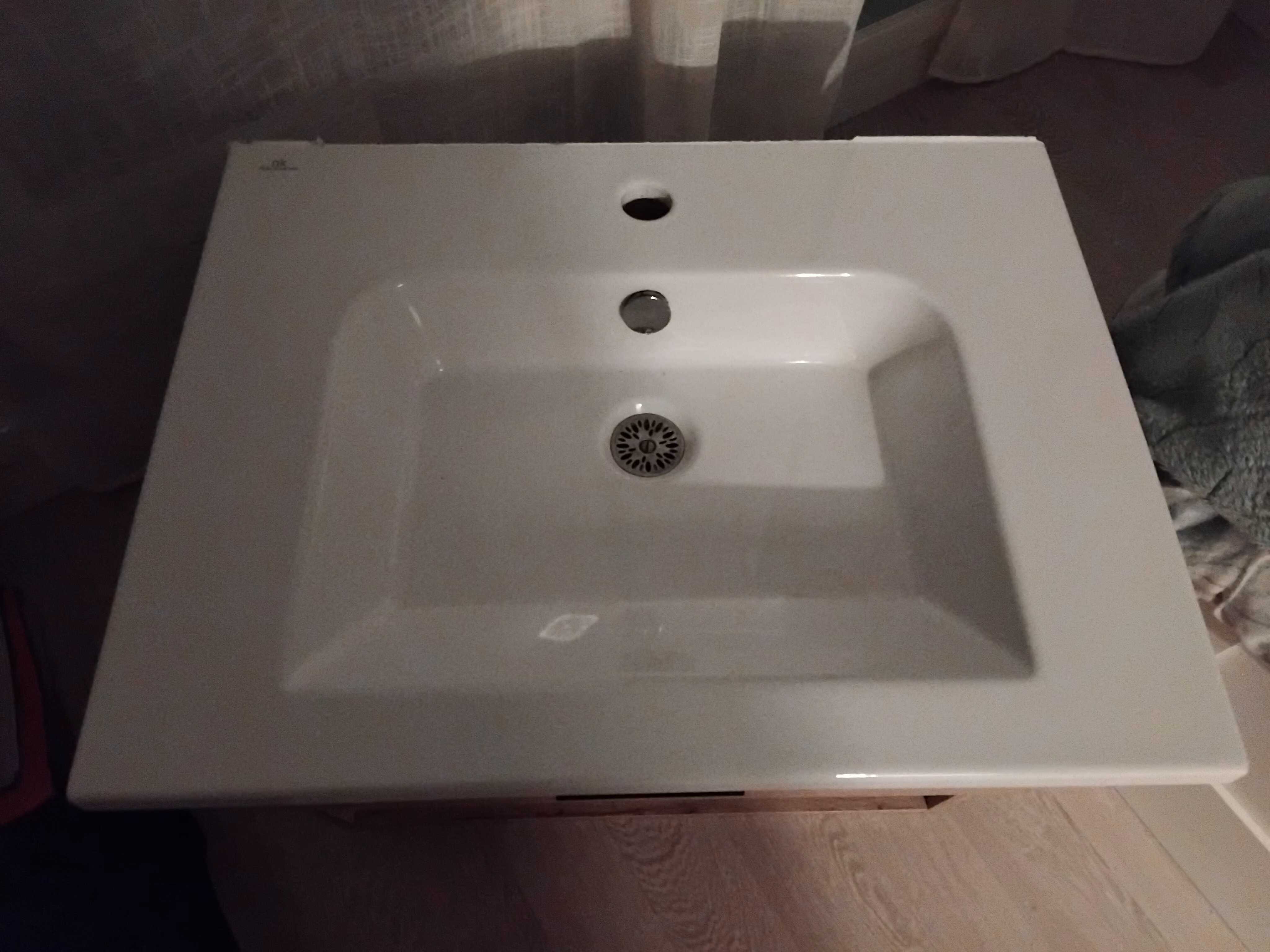 Lavabo 25 Savigny-le-Temple (77)