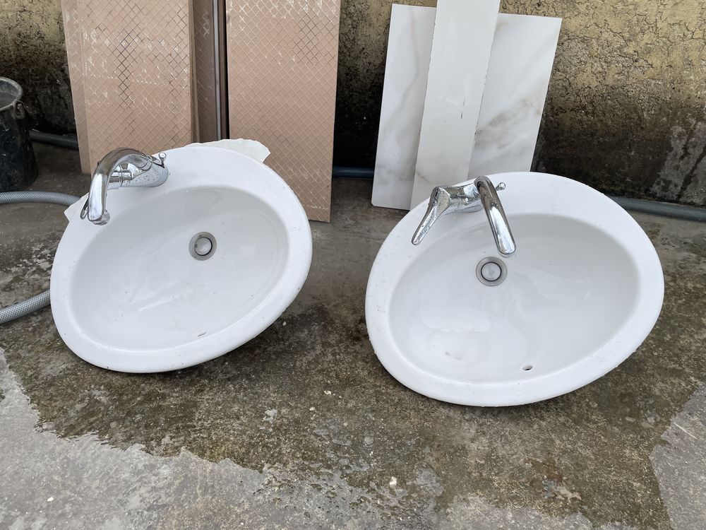 Lavabos 50 Ch�teauneuf-du-Rh�ne (26)