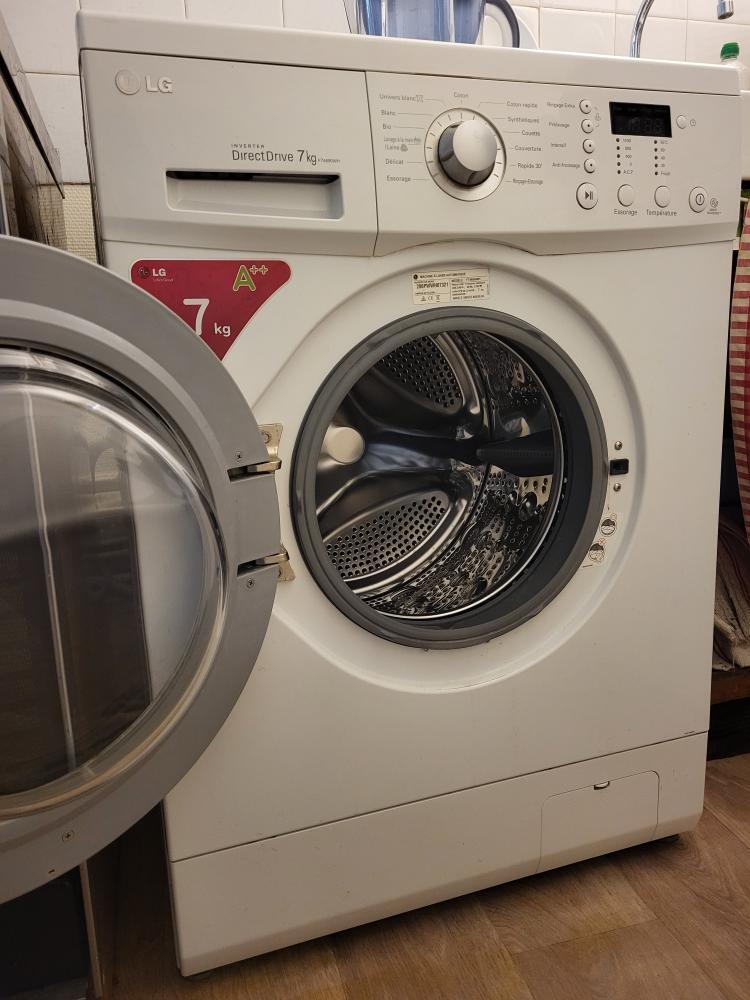 Lave-linge LG DirectDrive 7kg A++ 250 La Rochelle (17)