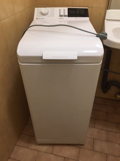 Lave linge Electrolux 6 kg neuf 360 Marseille 9 (13)