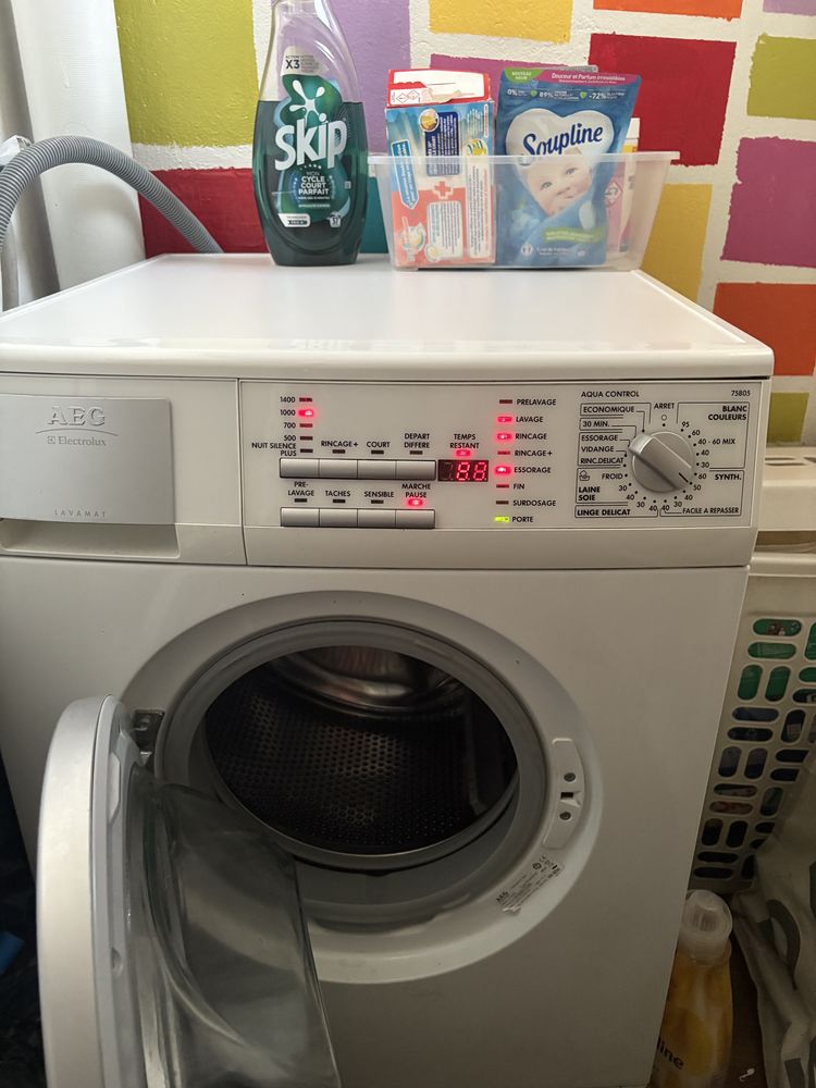 LAVE LINGE AEG Electrolux L 75805 70 Saint-Gratien (95)