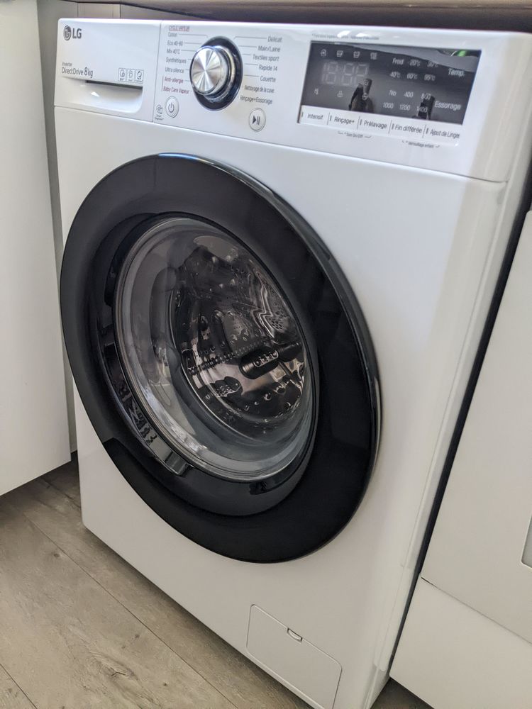Lave-linge hublot LG F84V35WHS tr�s bon �tat 450 Le Chesnay (78)