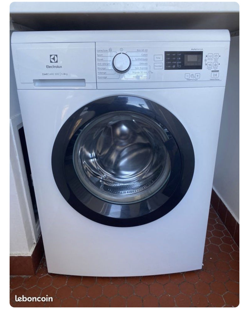 Lave linge / machine � laver sous garantie 325 Paris 15 (75)