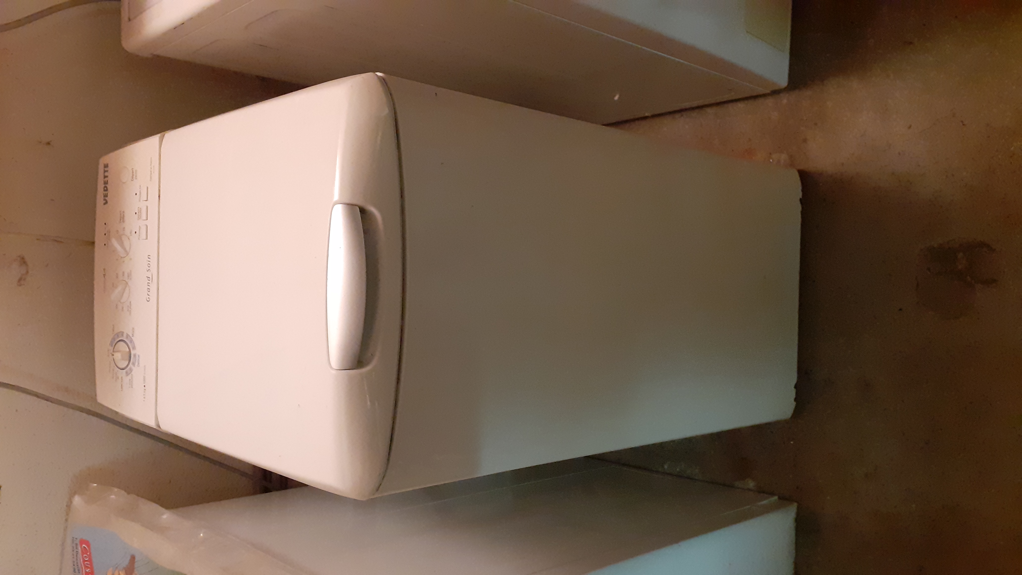 Lave linge ou machine a laver VEDETTE AA 160 Lacapelle-Viescamp (15)