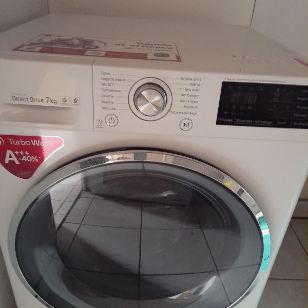 lave-linge neuf pratiquement car pas utilis� 650 Houchin (62)