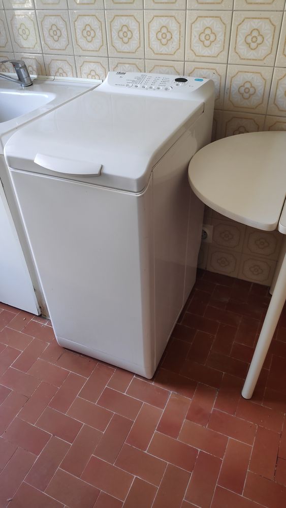 Lave linge 100 Marseille 13 (13)