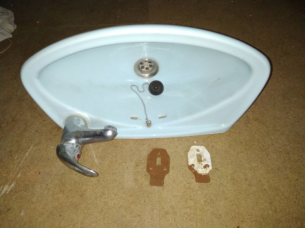 Lave mains 15 Nantes (44)